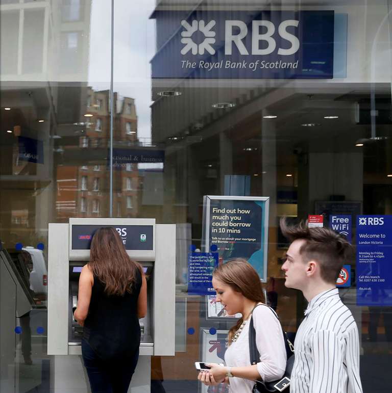 Reino Unido planea vender la mitad de su participación en Royal Bank of Scotland