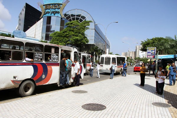 En Margarita, transportistas exigen revisión inmediata de tarifas