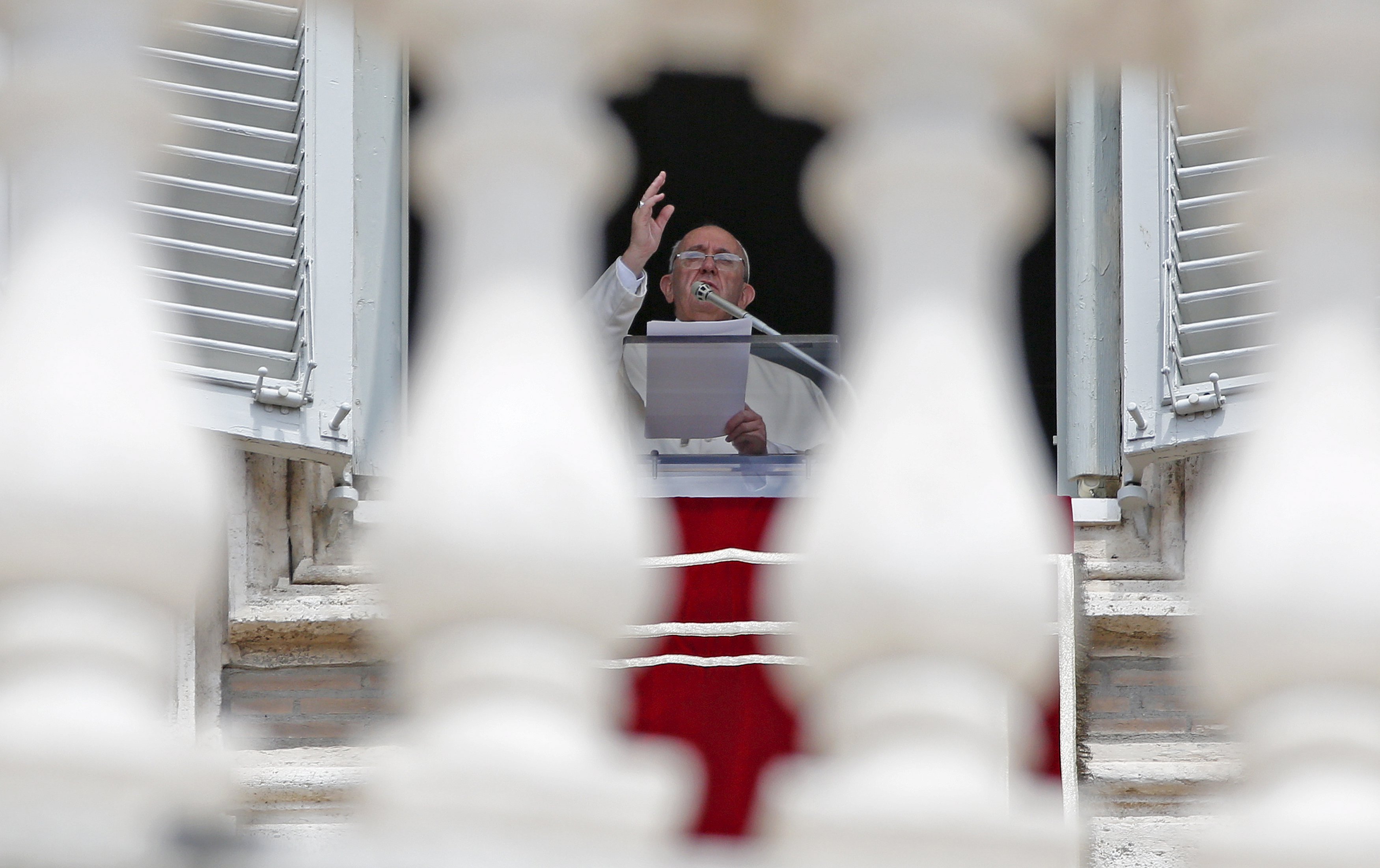 El Papa dice que el robo de los documentos no le apartará de las reformas