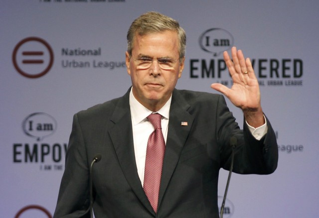 Jeb Bush está a favor de reforma que saque de las sombras a indocumentados
