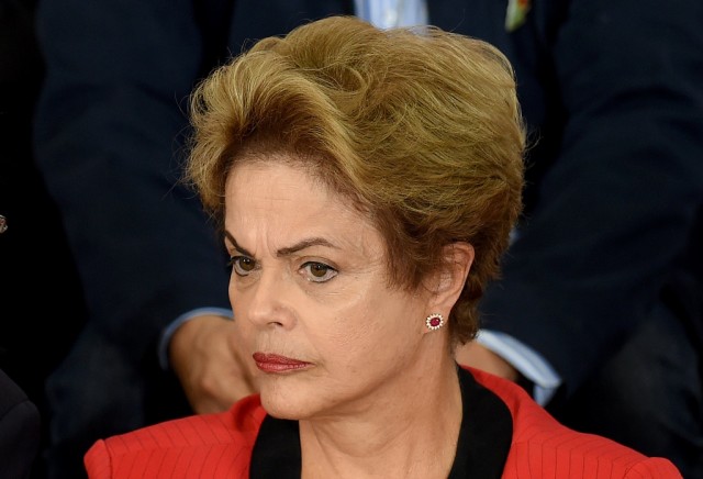 Dilma Rousseff convocó reunión de emergencia para analizar la situación de Lula