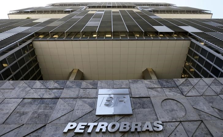 Petrobras dice que se redujo por la crisis pero que será más rentable