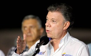 Santos cree que crisis venezolana se resuelve con diálogo entre Gobierno y oposición