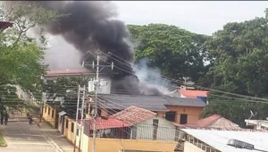 Se incendió comando militar de Elorza estado Apure (Fotos + Video)