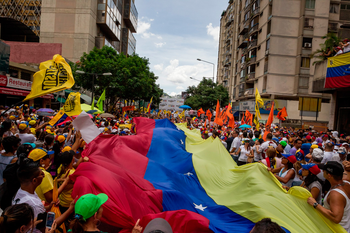 Campaña opositora busca promover salida de Maduro sin desenlace violento
