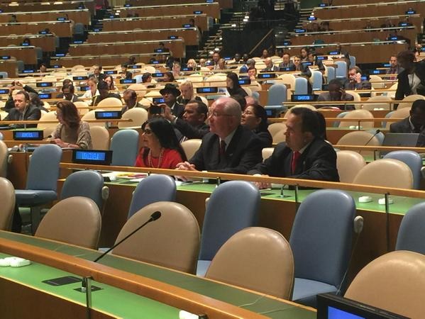 Maduro habló en la ONU y éstos fueron los que lo escucharon (fotos + video)