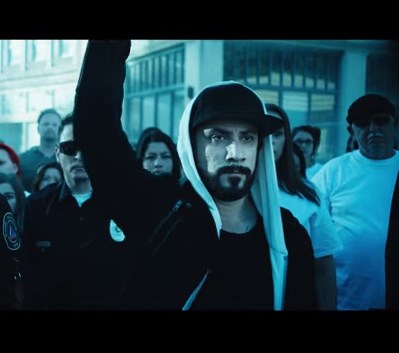 AJ de los Backstreet Boys lanza un nuevo sencillo como solista (Video)