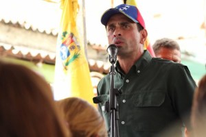 Capriles denuncia que el gobierno manipula para mantener el control en el TSJ