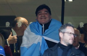 Maradona anima a los Pumas en el encuentro de semifinales ante Australia (fotos)