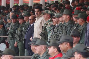 Militares controlan más ministerios con Maduro que con Chávez