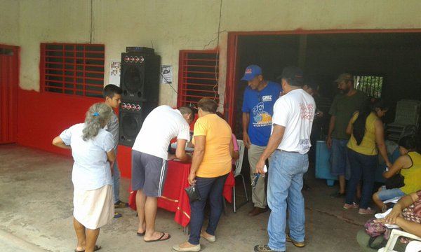 Chavismo movilizó con medios del Estado a sus posibles electores en simulacro electoral