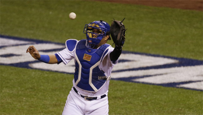 Salvador Pérez, Alcides Escobar y José Altuve se quedaron con el Guante de Oro en la Liga Americana