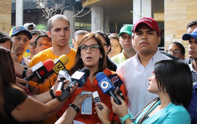Ariana González: los jóvenes nos activaremos en las calles para la defensa del voto y la movilización este #6D