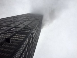Cinco heridos deja incendio en un icónico rascacielos de Chicago (Fotos)