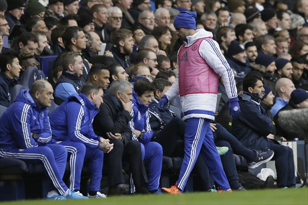 Este fue el desaire que le hizo Diego Costa a Mourinho (Video)