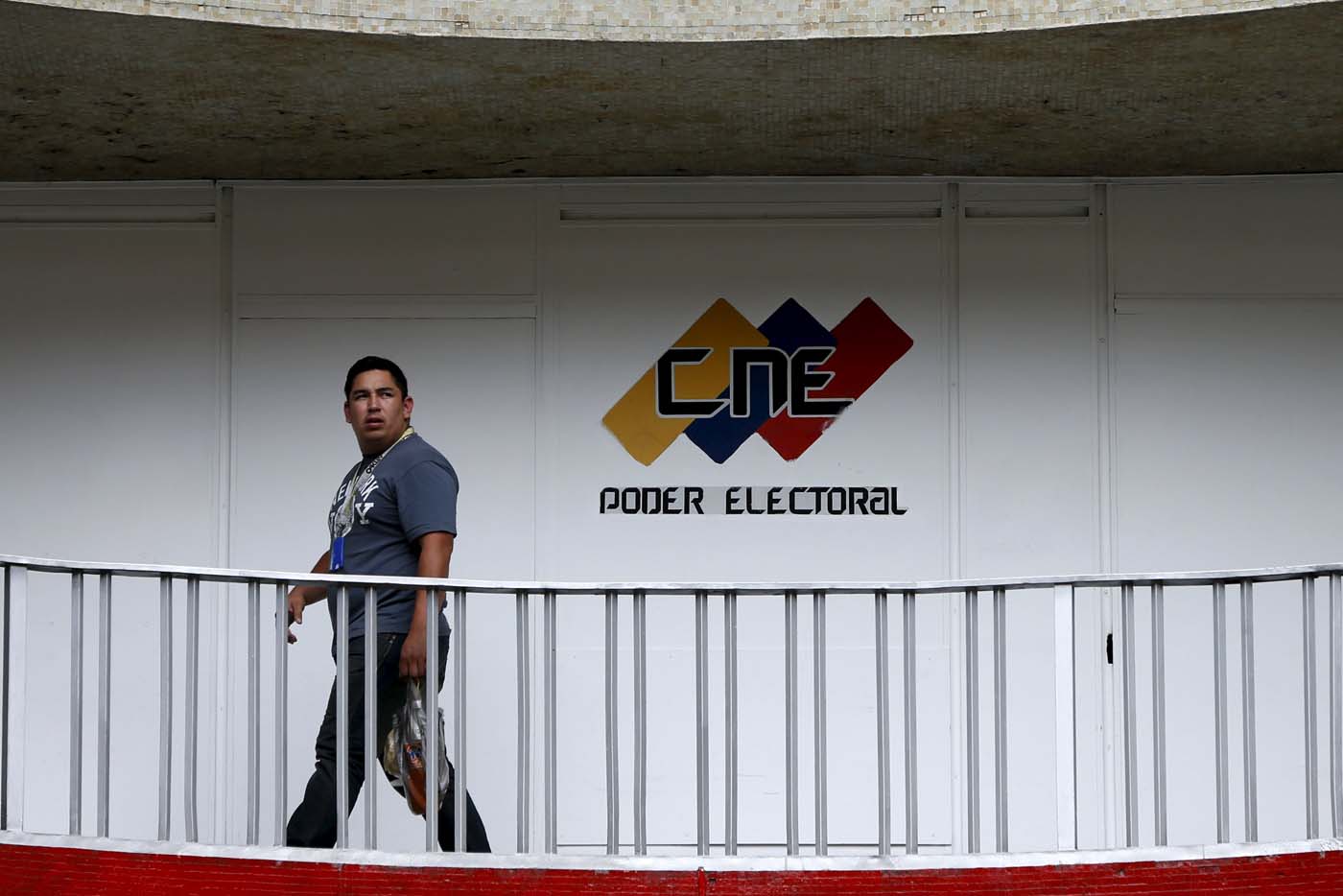 Venezuela a la expectativa por anuncio del CNE sobre revocatorio