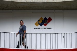 Venezuela a la expectativa por anuncio del CNE sobre revocatorio