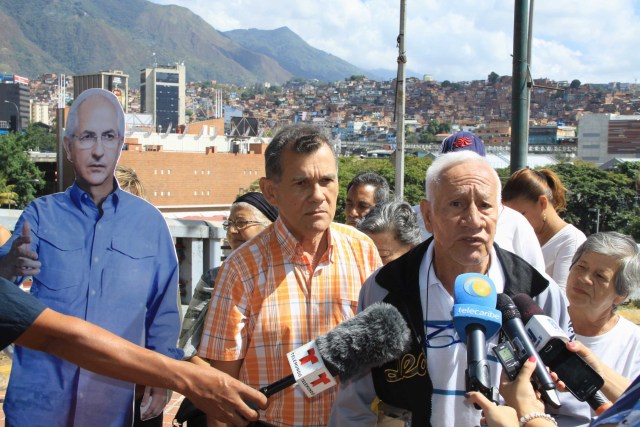 Vecinos exigen liberacion de alcalde Ledemza (2)