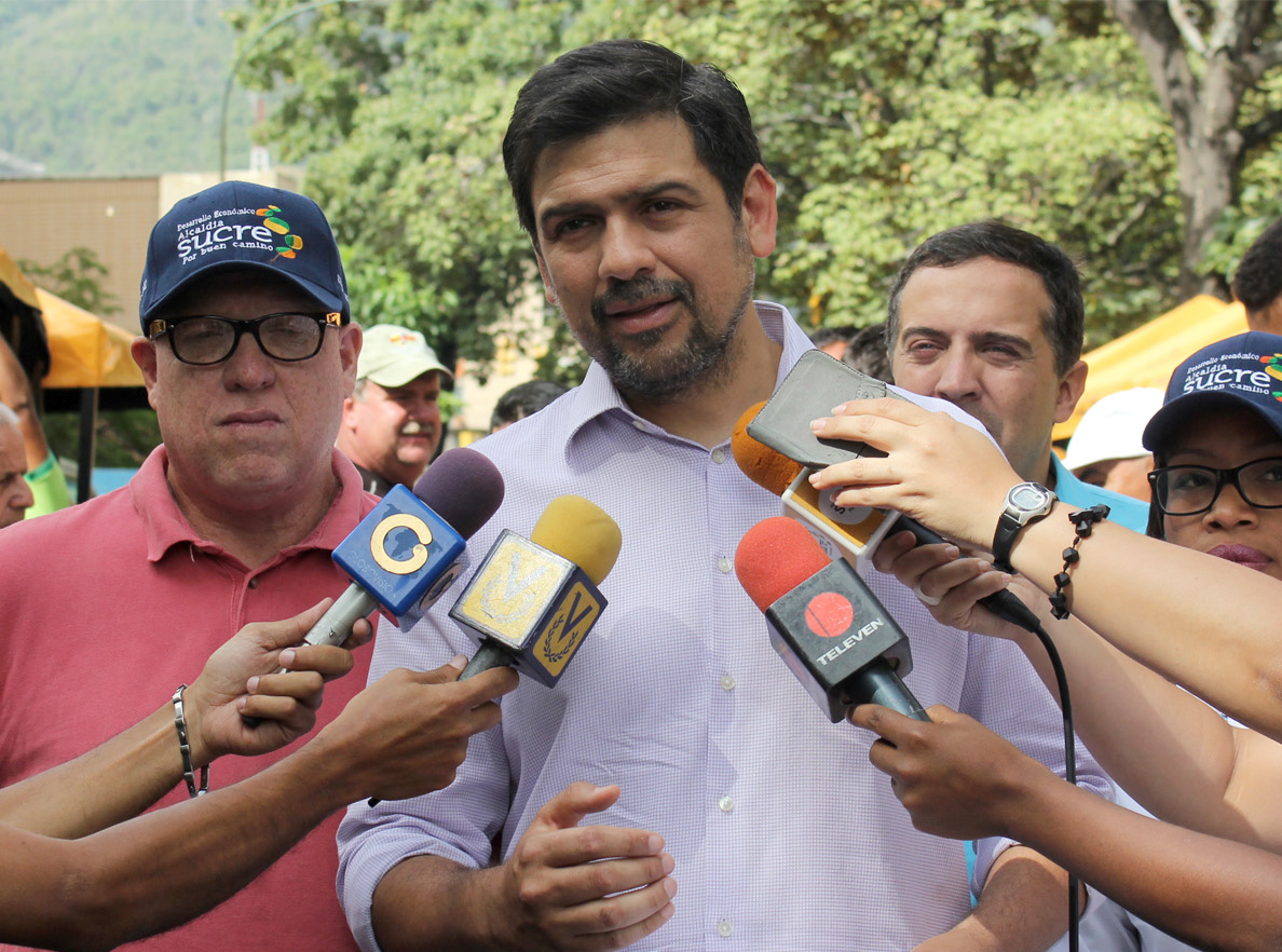 Ocariz manifiesta respaldo a Capriles por su estado de salud