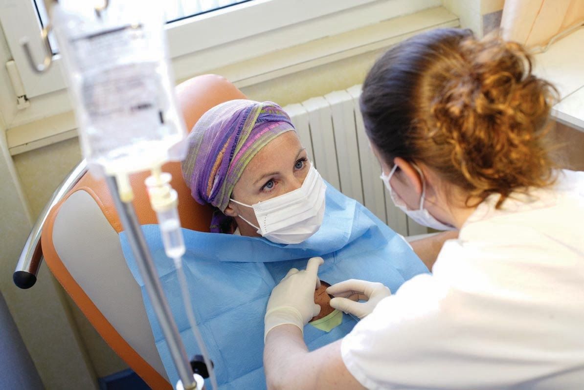 Los enfermos terminales podrán ser sometidos a sedación continua en Francia