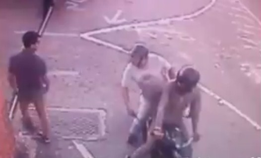 Rapidito y con pistola: “Motochoros” atracan a un joven en Cabudare (Video)