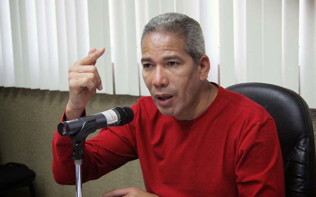Nelson Moreno dice que alcalde de Guanta debería ser premiado tras concierto (Video)