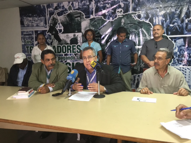Piden interpelar a Tibisay Lucena en la AN por afectar a 8 mil trabajadores del CNE