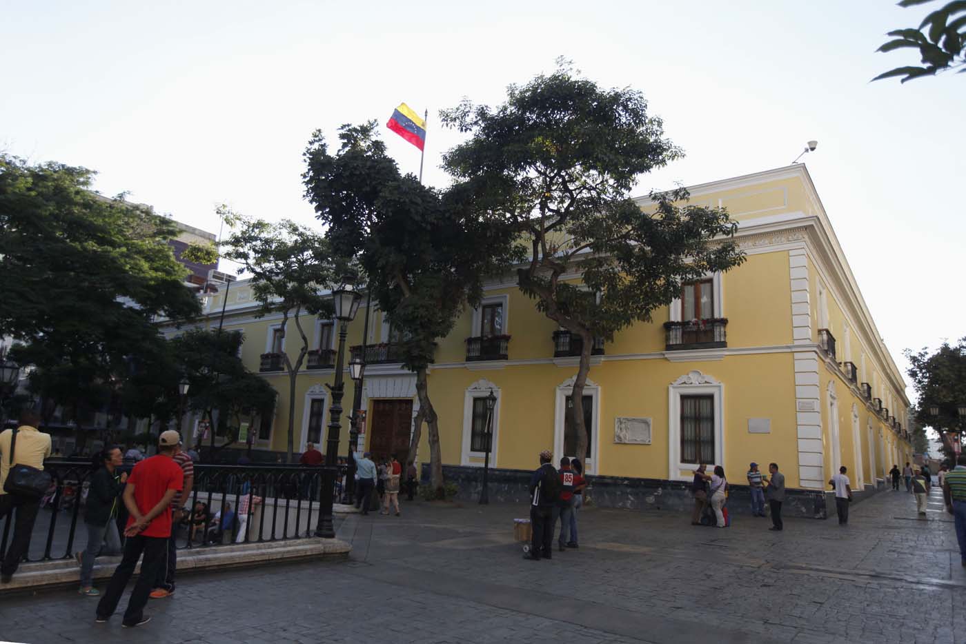 Gobierno bolivariano entrega nota de protesta a Colombia por acusaciones contra la GNB