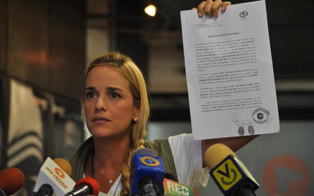 Fiscalía otorga a Lilian Tintori medidas cautelares contra coronel  Viloria