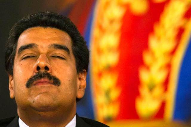 Nicolas-Maduro-resignado-pensando-preocupado