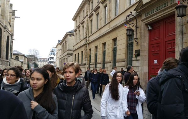 Alerta de bomba en seis institutos de París