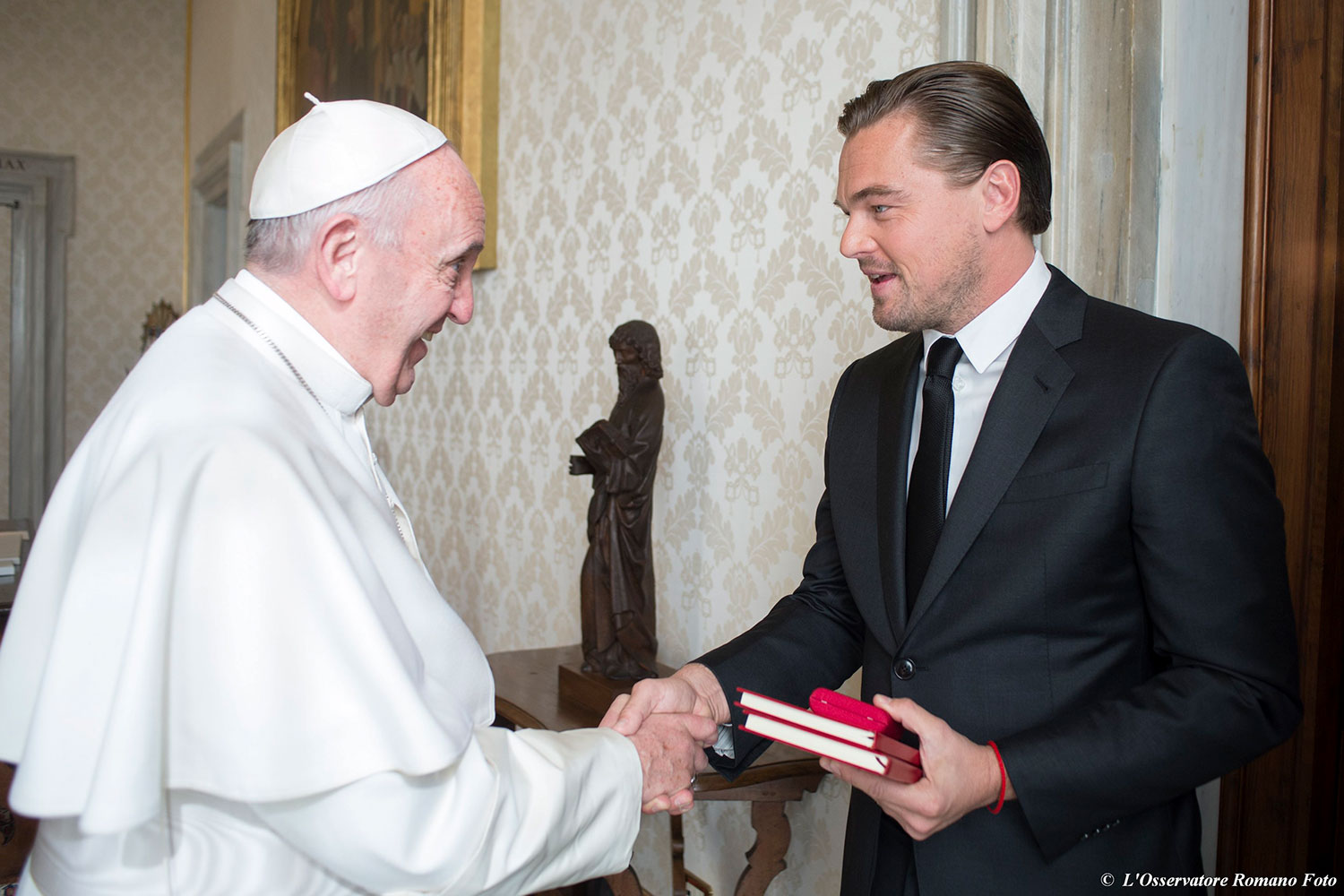 El papa Francisco recibió al actor estadounidense Leonardo di Caprio (Fotos)