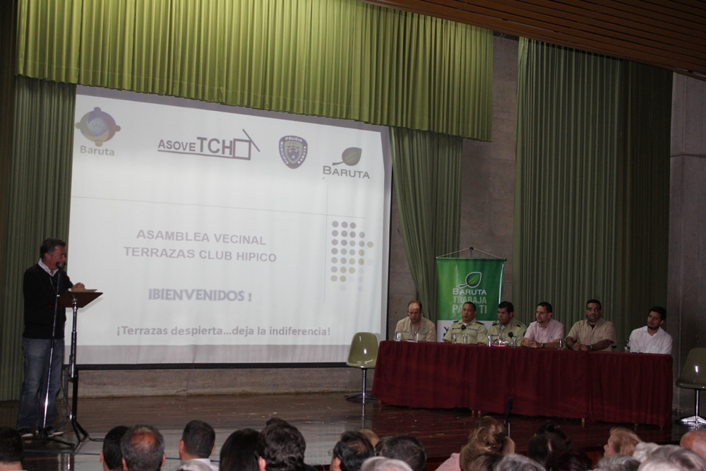 Alcalde Blyde realiza asambleas con vecinos para combatir inseguridad