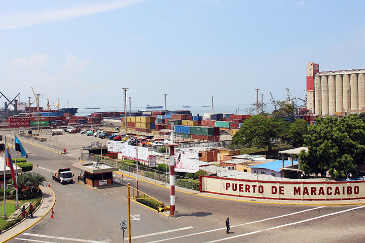 Arribaron dos buques con mercancía general al puerto de Maracaibo