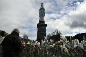 Santuario de Lourdes cierra sus puertas “por primera vez” debido al coronavirus