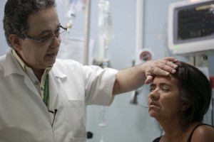 Aumentan casos de parálisis por zika