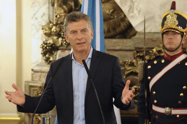 Macri ha intentado hablar con Correa por muerte jóvenes argentinas en Ecuador