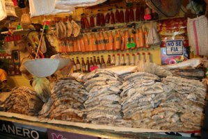 En 2500 bolívares se consigue el pescado seco en el mercado de Maracay