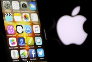 Apple marca récord de ingresos con el iPhone pero su beneficio sigue cayendo