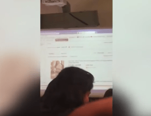 ¡Otro profesor sádico! Proyecta por equivocación fotos íntimas ¡a todos sus alumnos! (VIDEO)