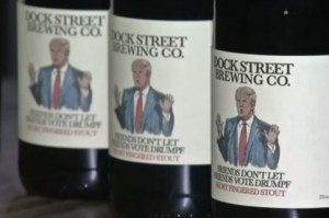 Crean una cerveza anti-Trump: Rubia y  amarga  como el candidato
