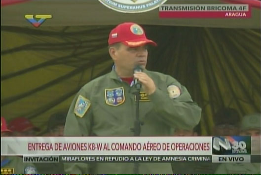Padrino López entregó aviones K8-W al Comando Aéreo de Operaciones en Maracay