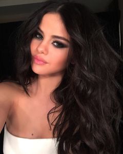 ¡Irreconocible! Cuando veas el sexy topless de Selena Gomez para GQ, vas a creer en los milagros