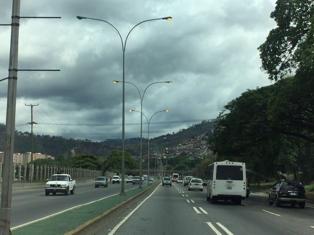 Hasta el #8Dic cerrarán parcialmente tramo de la Valle-Coche