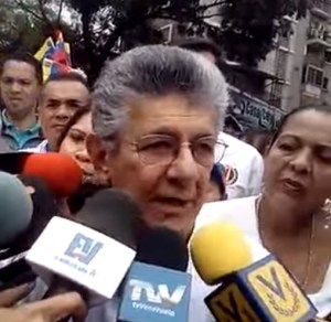 Ramos Allup: Grupos violentos en el CNE intentarán repeler la marcha con armas y cohetones