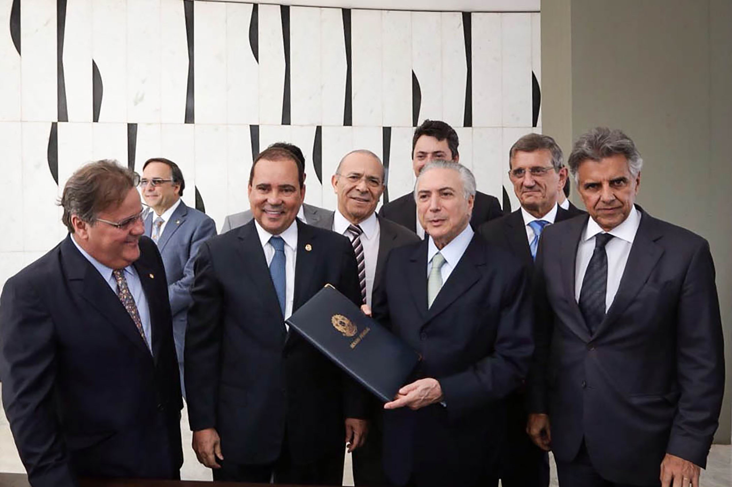Nuevo gabinete en Brasil será masculino