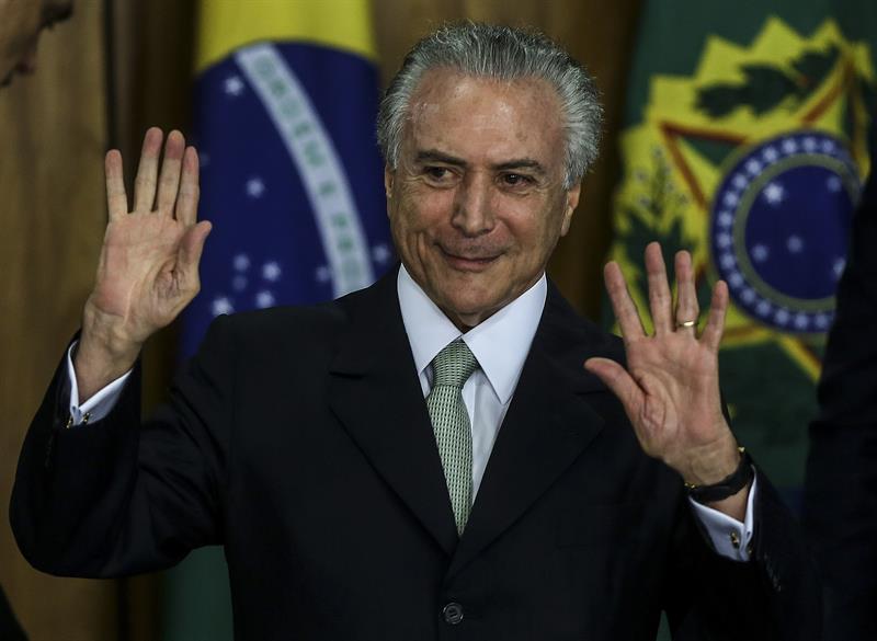 Michel Temer asume como presidente interino de Brasil