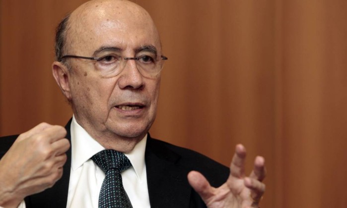 Ministro de Economía de Brasil anuncia recorte de gastos, mantiene programas sociales