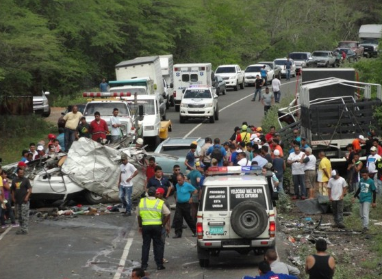 Nueve muertos y dos heridos dejó accidente en Anzoátegui