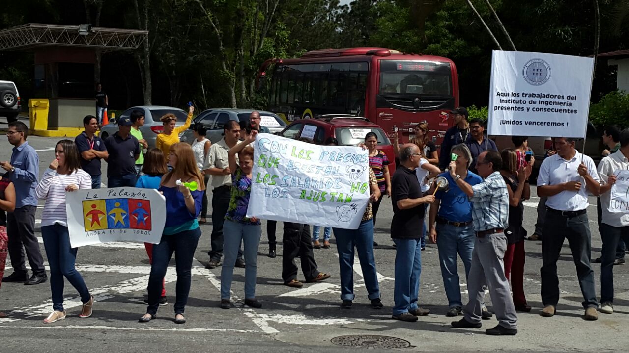 Trabajadores de la Fundación Instituto de Ingeniería protestaron por salarios pírricos